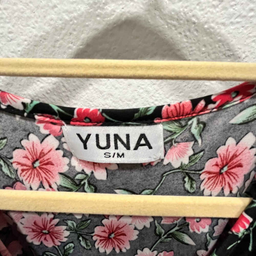 Summer dresses - Picture 4 of 4